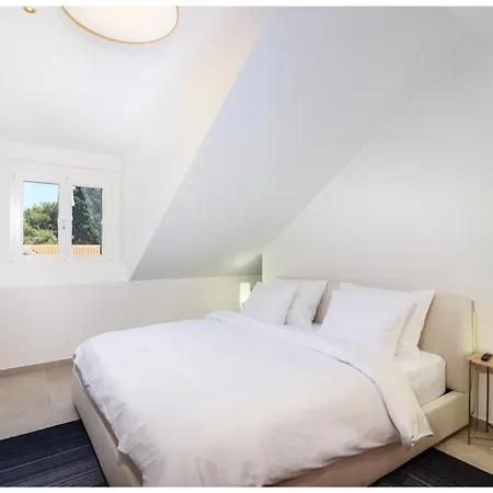 Fenc Примоштен