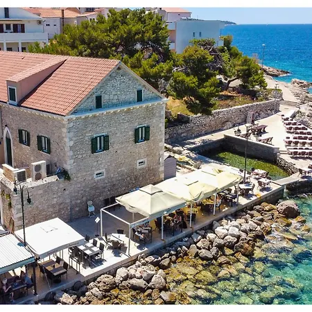 Fenc Apartment Primošten